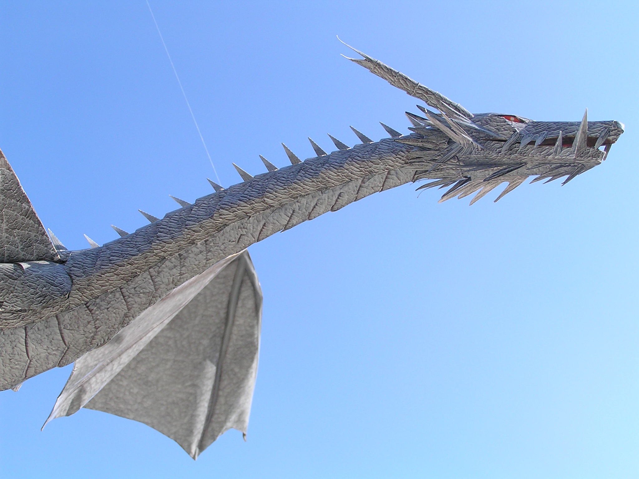 ゲド戦記の竜のペーパークラフト製作日記 ゲド戦記の竜 秋空を飛ぶの図